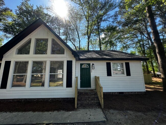 Building Photo - RENTAL HOME 4BD/3BTH