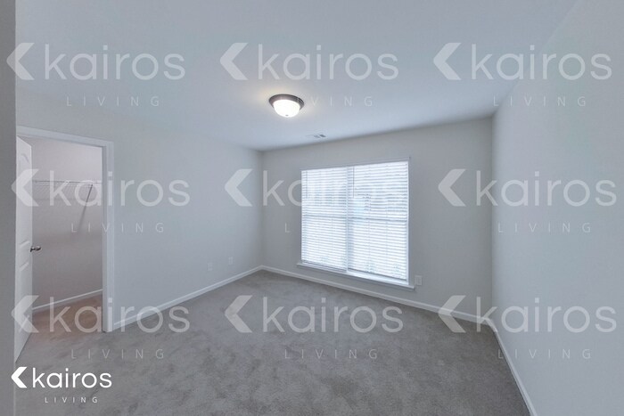 Building Photo - 820 Heather Dr
