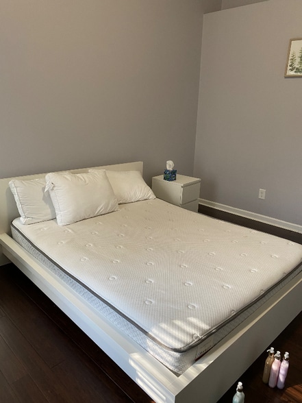 Building Photo - 4940 Racquet Ct