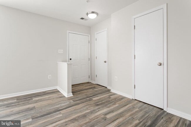 Building Photo - 5089 Stapleton Terrace