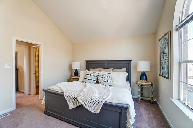 Building Photo - Your Next Home Awaits at The Arbors Townhomes