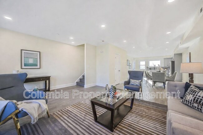 Building Photo - 3552 Warder St NW