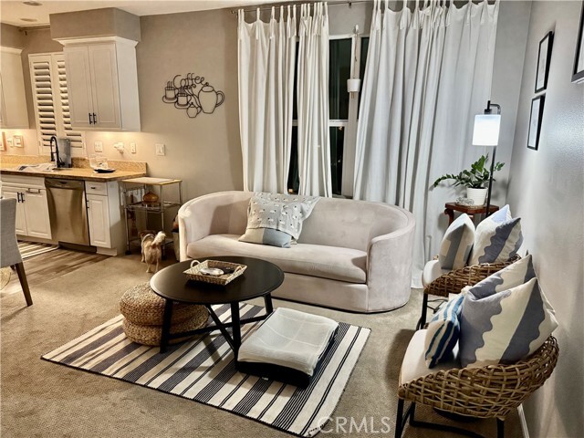 Building Photo - 5 Wesley Way