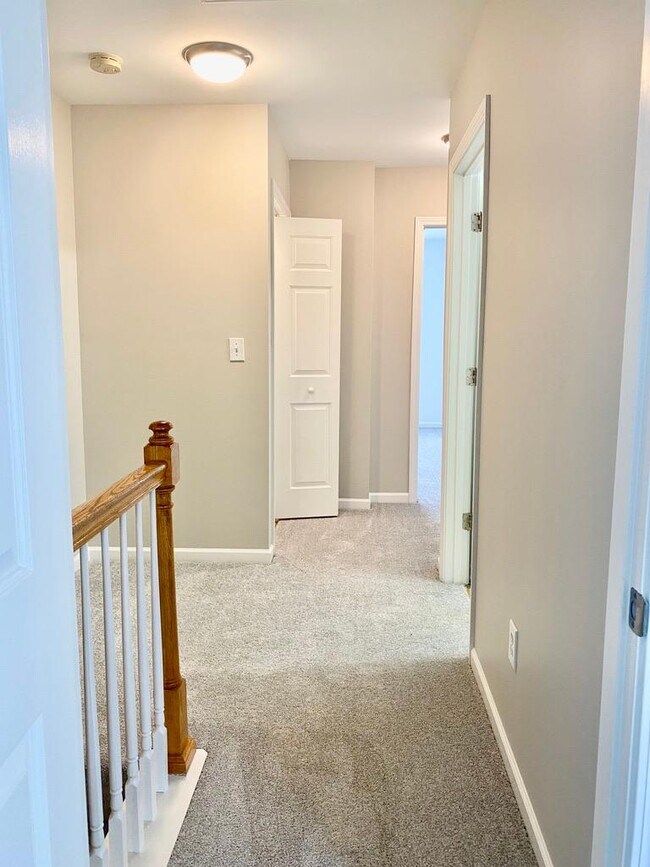 Building Photo - 110 Marbella Cir