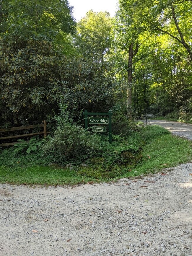 Building Photo - bamfo415