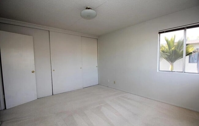 Building Photo - 409 Ellwood Beach Dr