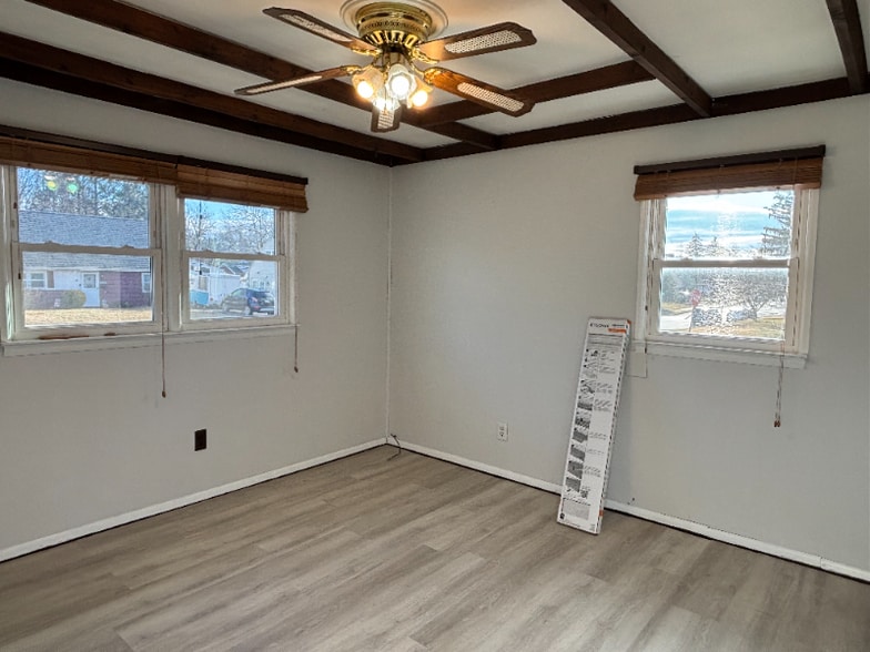 Building Photo - 2030 Eastman Ave