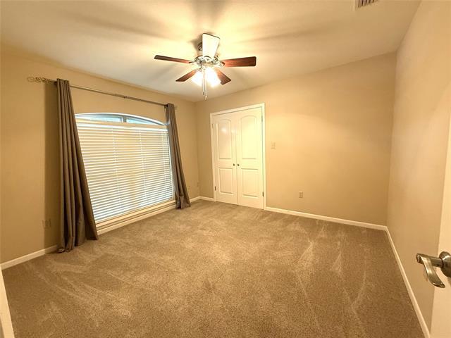 Building Photo - 4850 Jennifer Ln