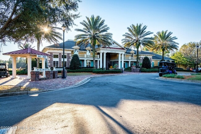 Building Photo - 1042 Southern Hills Dr