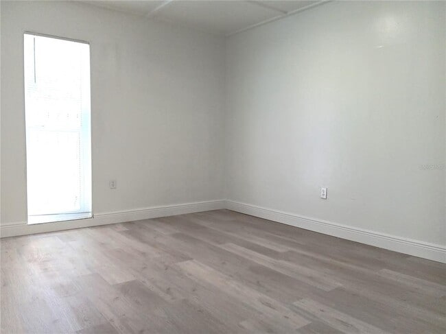 Building Photo - 885 Beltrees St