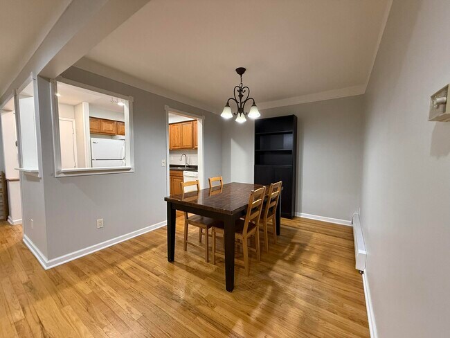 Building Photo - 1253 Island Dr