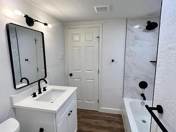 Building Photo - 1019 N Chandler Dr