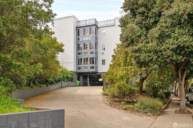 Garage entrance - 5320 Diamond Heights Blvd