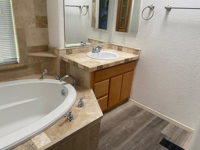 Building Photo - 1504 Mario Dr