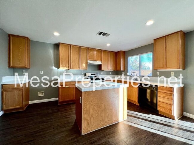 Building Photo - 13939 Kicking Horse Cir