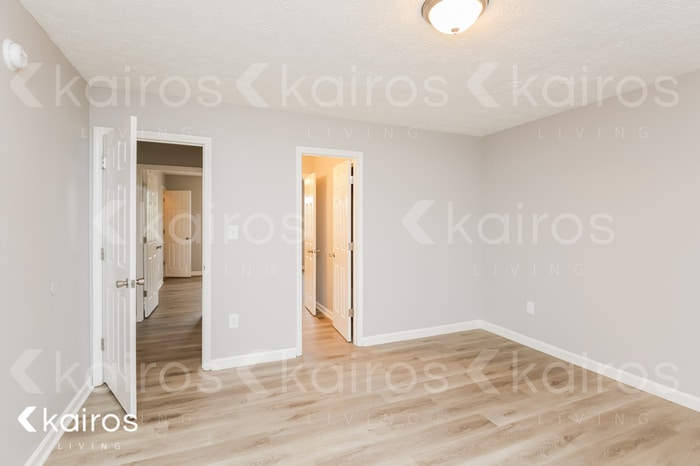 Building Photo - 155 Fawn Dr