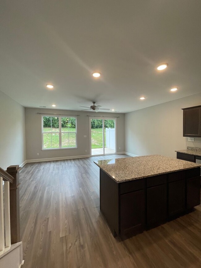 Building Photo - Newly Built 3 Bedrooms, 2.5 Baths 2-story ...