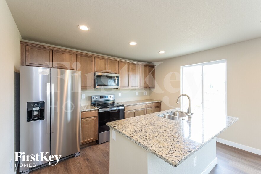 Building Photo - 10352 Horton Dr