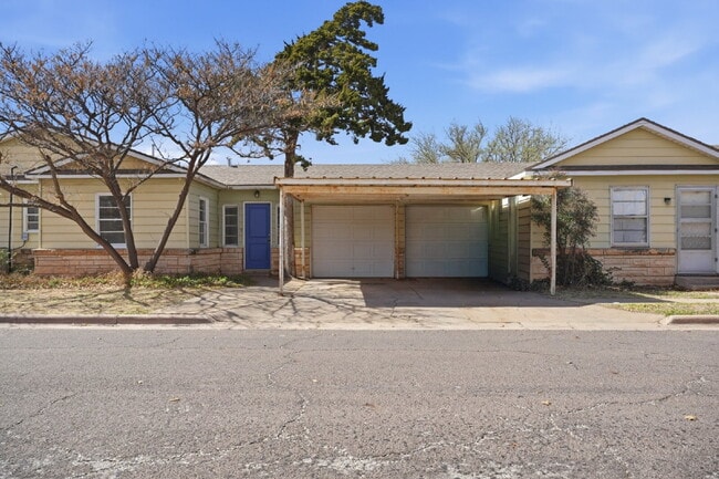 Building Photo - Modern Luxury Meets Historic Soul: Pristine Home with Flexible Move-In Through June!