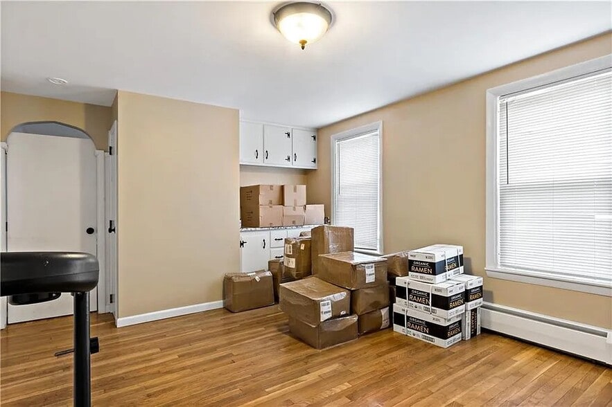 Dining Room - 102 Francis Ave
