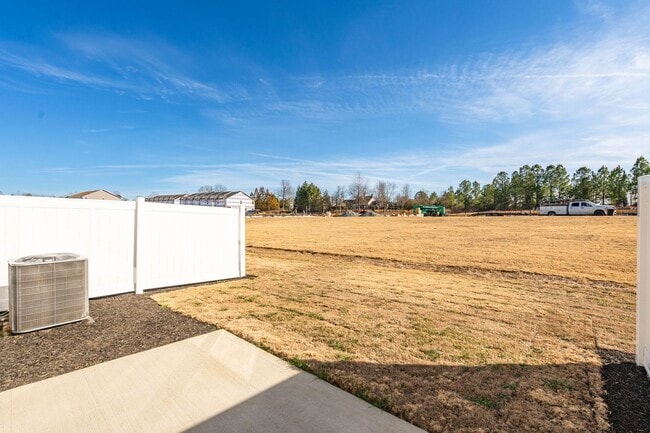 Building Photo - New Construction in Brightwood Farms! End unit!