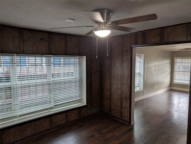 Building Photo - 3203 Eastex Fwy