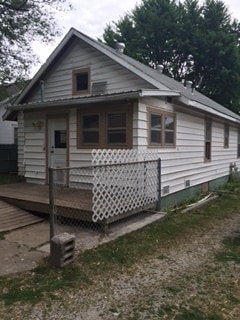 Building Photo - 847 S Grant Ave