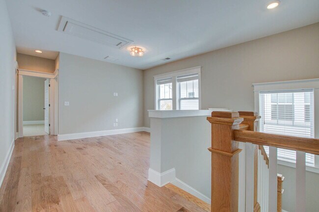 Building Photo - 1636 Juliana St