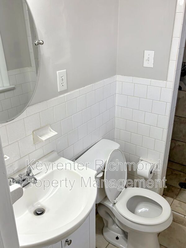 Building Photo - 7820 Conifer Rd