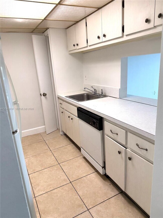 Building Photo - 7477 SW 82nd St
