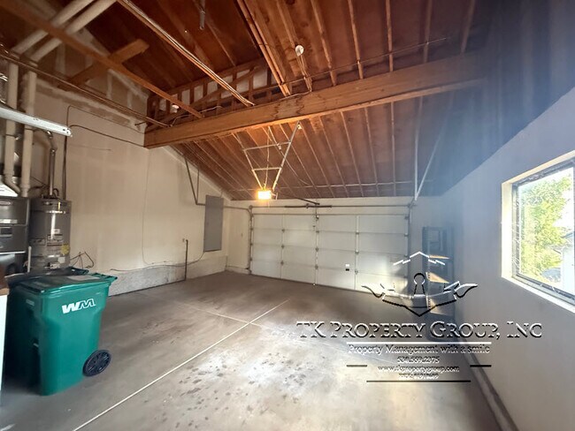 Building Photo - 17574 Patricia Way