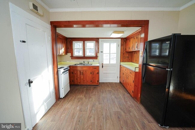 Building Photo - 101 Taylor Ave