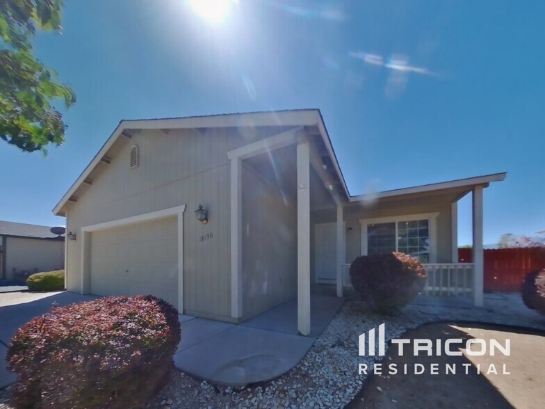 Primary Photo - 18196 Almondleaf Ct