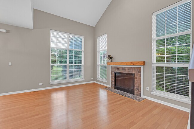 Building Photo - 17867 Braewick Rd