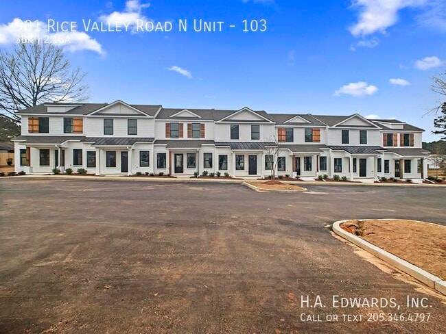Building Photo - 901 Rice Vly Rd N