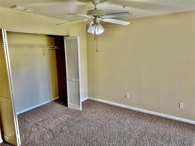 Building Photo - 9125 Lee Vista Blvd