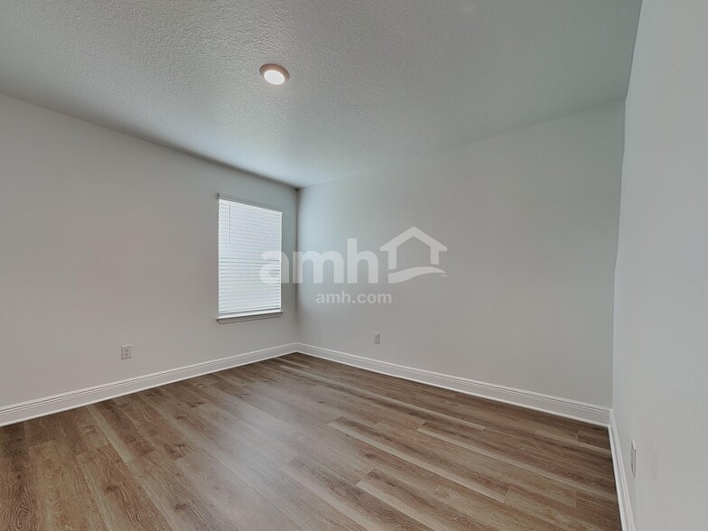 Building Photo - 6757 Atlantic Bch Ave