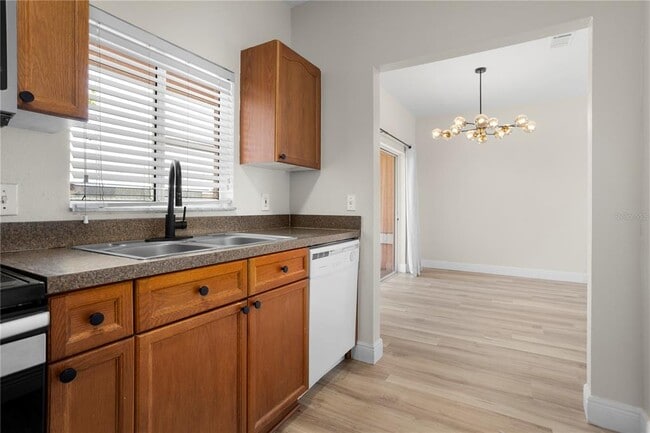 Building Photo - 832 Monopoly Ct