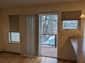 Building Photo - 540 Eyak Dr