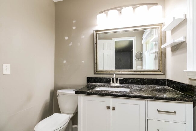 Building Photo - Charming 3-Bed, 2-Bath Home in Columbia’s Serene Highgate Neighborhood!