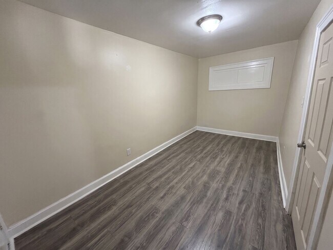 Building Photo - 286 Hunterdon St