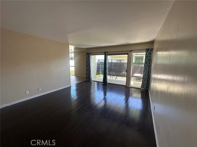 Building Photo - 9070 Huntington Dr