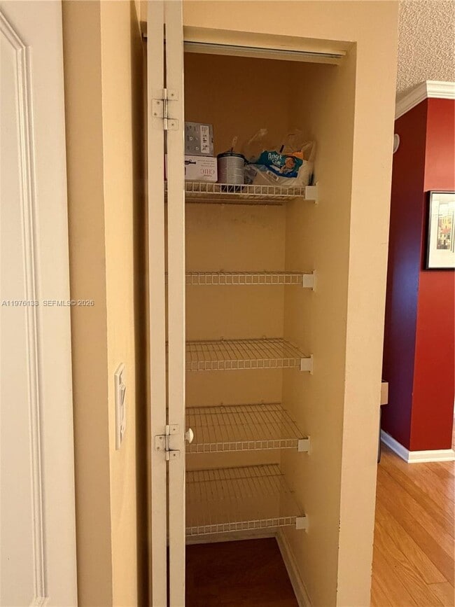 Building Photo - 17100 N Bay Rd