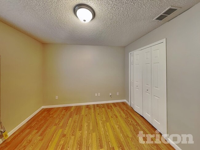 Building Photo - 335 Heritage Estates Ln