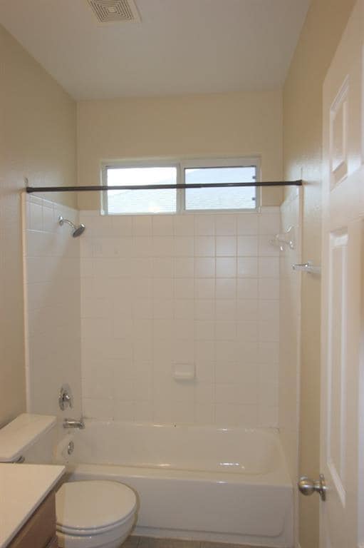 Building Photo - 2404 Allred Dr