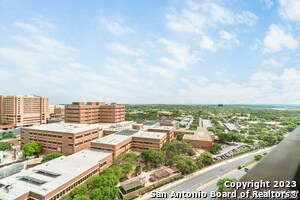 Building Photo - 7701 Wurzbach Rd