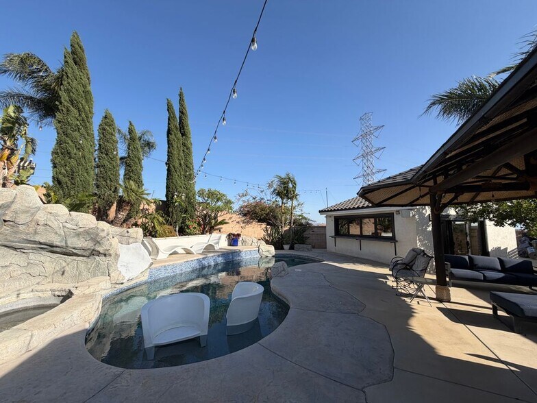 Building Photo - 14933 Genoa Dr