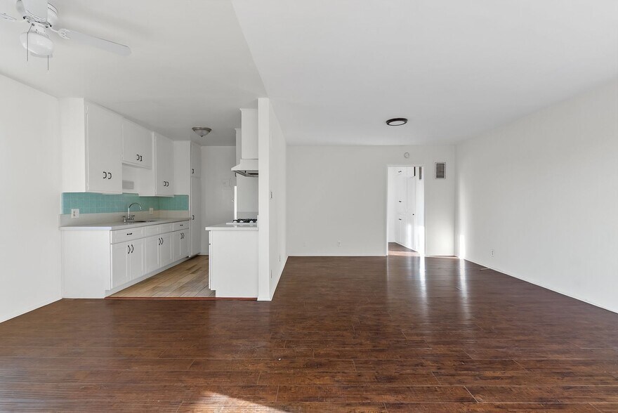 Building Photo - 809 Edgewood St