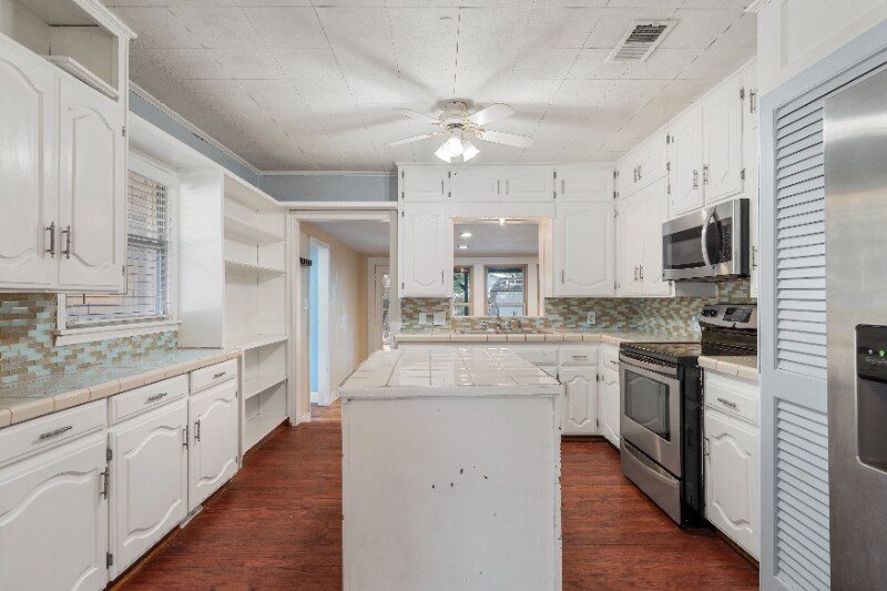 Building Photo - 1401 Springdale St