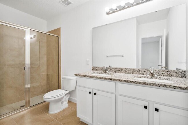 Building Photo - 1308 Bond St